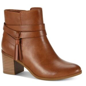 NWOB STYLE&CO ANKLE BOOT 10M